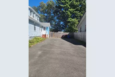 135 Guild Rd, Brockton, MA 02302 - Photo 12