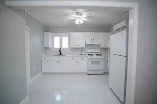 616 Woodman St, Fall River, MA 02724 - Photo 6