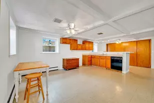 26 Beach St, Malden, MA 02148 - Photo 36