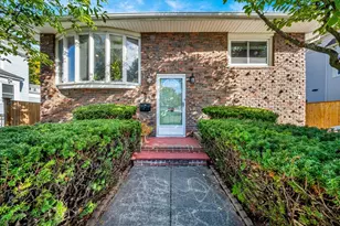 26 Beach St, Malden, MA 02148 - Photo 1