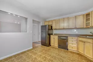 131 Coolidge Ave, Watertown, MA 02472 - Photo 10