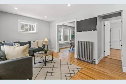 44-46 Woods Ave #44, Somerville, MA 02144 - Photo 8