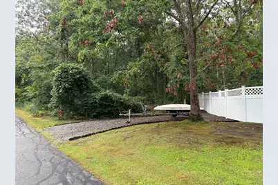 360 Plymouth St, Holbrook, MA 02343 - Photo 14