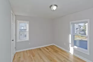 52 Orange St, Westfield, MA 01085 - Photo 10