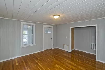 956 Dwight St, Holyoke, MA 01040 - Photo 4