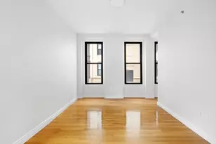 4 Charlesgate E, Boston, MA 02215 - Photo 12