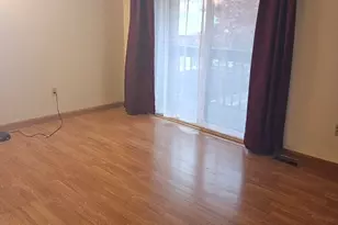 19 Meadowood Dr, Stoughton, MA 02072 - Photo 8