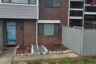 19 Meadowood Dr, Stoughton, MA 02072 - Photo 1