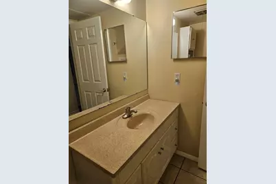 19 Meadowood Drive #19, Stoughton, MA 02072 - Photo 6