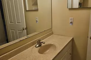 19 Meadowood Dr, Stoughton, MA 02072 - Photo 6