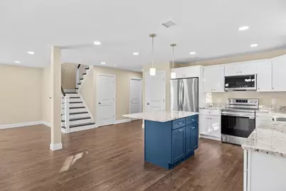 271 Ames St, Brockton, MA 02302 - Photo 10