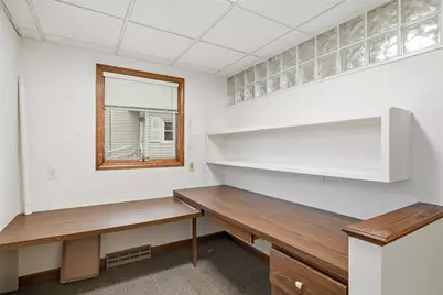 641 Grattan St, Chicopee, MA 01020 - Photo 12