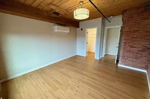 55 Sterling St, Clinton, MA 01510 - Photo 8