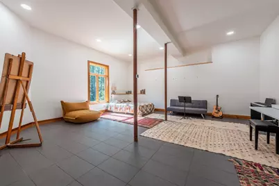 100 Larkspur Dr, Amherst, MA 01002 - Photo 34