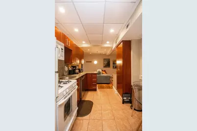 1253 Beacon St #4BB, Brookline, MA 02446 - Photo 12