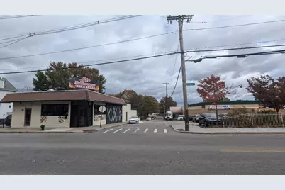 605-609 Douglas Ave, Providence, RI 02908 - Photo 1