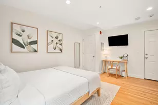 11 Charter St, Newburyport, MA 01950 - Photo 12