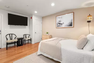 11 Charter St, Newburyport, MA 01950 - Photo 10