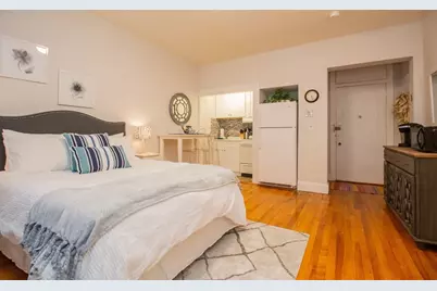 1253 Beacon St #A3, Brookline, MA 02446 - Photo 2