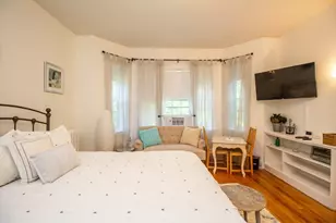 1253 Beacon St, Brookline, MA 02446 - Photo 2