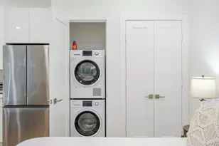 38 Hichborn St, Boston, MA 02135 - Photo 16