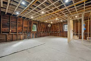 8 Pine St, Boston, MA 02136 - Photo 12