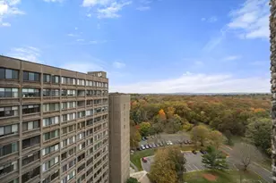 250 Hammond Pond Pkwy, Newton, MA 02467 - Photo 4