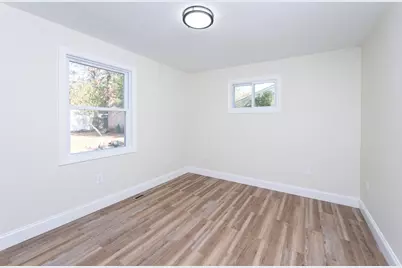 9 Everett St, Carver, MA 02330 - Photo 12