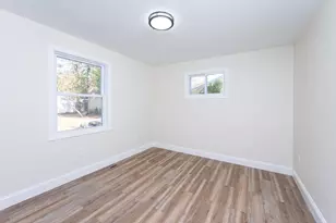 9 Everett St, Carver, MA 02330 - Photo 12