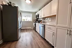 42 Bryon Rd, Boston, MA 02132 - Photo 4