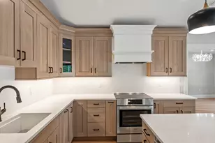 46 Sandwich Rd, Plymouth, MA 02360 - Photo 18