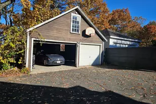 22 Allen St, Athol, MA 01331 - Photo 2