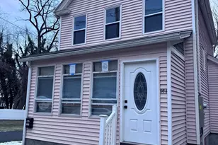934 Main St, Holyoke, MA 01040 - Photo 1