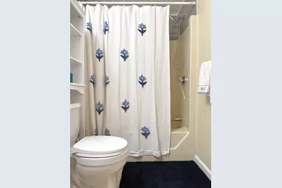 28 Claremont Ter #6, Swampscott, MA 01907 - Photo 18