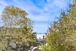 28 Claremont Terrace, Swampscott, MA 01907 - Photo 4