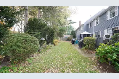 64 Mechanic St #3, Attleboro, MA 02703 - Photo 4