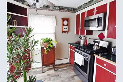 35 Jenny Lind St, New Bedford, MA 02740 - Photo 8