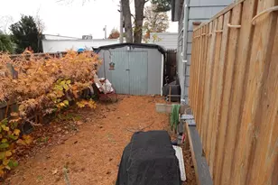 35 Jenny Lind St, New Bedford, MA 02740 - Photo 32