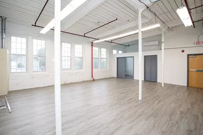 145 Globe St #2B, Fall River, MA 02724 - Photo 2
