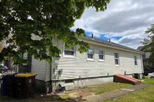 499 Maple St, Fall River, MA 02720 - Photo 4