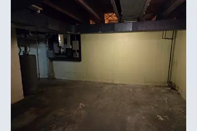 499 Maple St, Fall River, MA 02720 - Photo 18