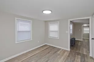 151 Littleton St, Springfield, MA 01104 - Photo 12