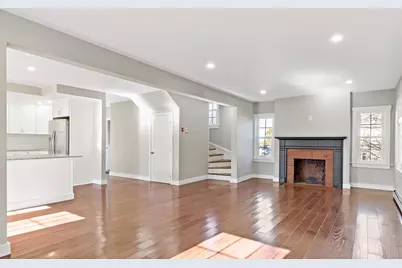 172 Gibbs St, Fall River, MA 02720 - Photo 8