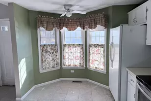 2 Country Village Way, Millis, MA 02054 - Photo 4