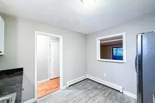 24 Wilson St, Marlborough, MA 01752 - Photo 6