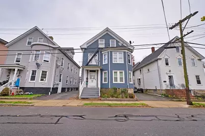 324 Cottage St, New Bedford, MA 02740 - Photo 4