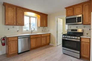 5 Hayes St, Maynard, MA 01754 - Photo 12