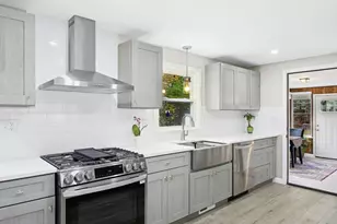 28 Chestnut Hill Rd, Chelmsford, MA 01824 - Photo 8