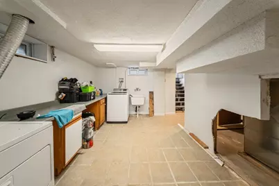 1078 Liberty St, Springfield, MA 01104 - Photo 28