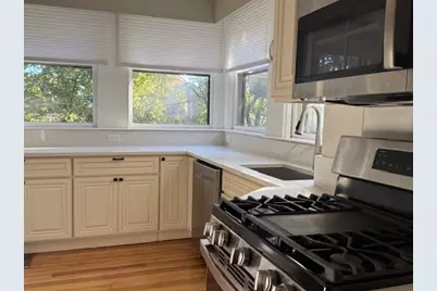 21 Melville Ave #2, Boston, MA 02124 - Photo 2